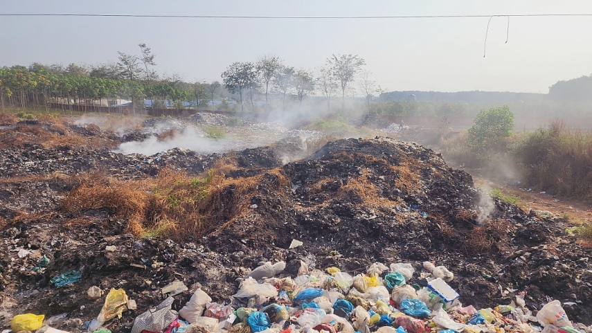 Các bãi chôn lấp rác lộ thiên chính là nguồn gốc của một lượng lớn methane được thải vào không khí hàng ngày Các bãi chôn lấp rác lộ thiên chính là nguồn gốc của một lượng lớn methane được thải vào không khí hàng ngày