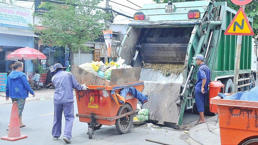 Lượng rác tảo tại TP.HCM tăng trung bình từ 6 - 8% mỗi năm Lượng rác tảo tại TP.HCM tăng trung bình từ 6 - 8% mỗi năm
