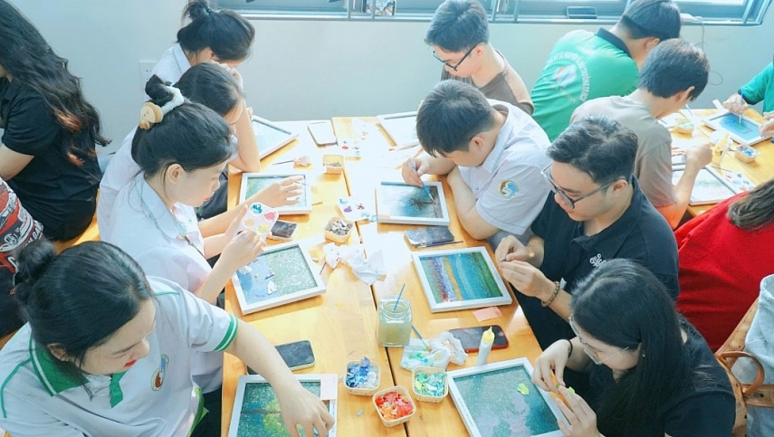 Workshop “Nghệ thuật tái chế – Vẽ xanh tương lai” do GRAC phối hợp cùng PepsiCo Foods Việt Nam tổ chức Workshop “Nghệ thuật tái chế – Vẽ xanh tương lai” do GRAC phối hợp cùng PepsiCo Foods Việt Nam tổ chức