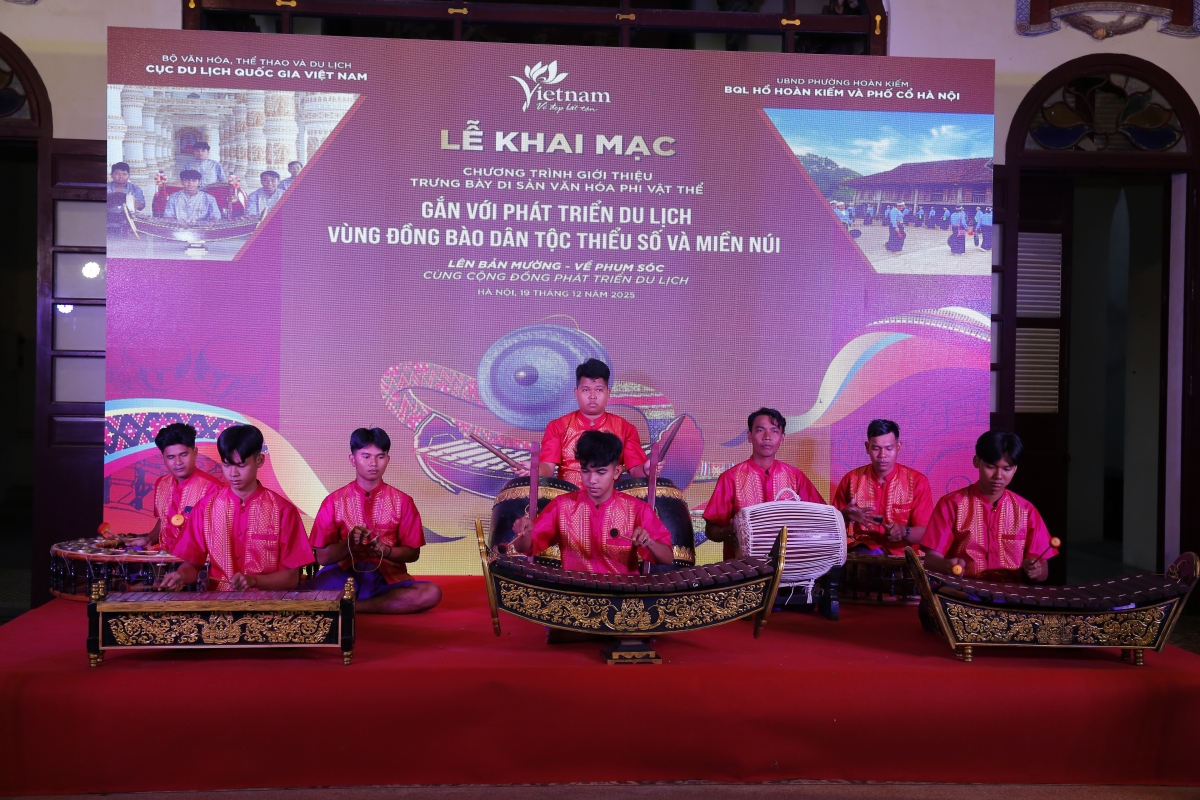 Nhạc ngũ âm Khmer được giới thiệu và trình diễn