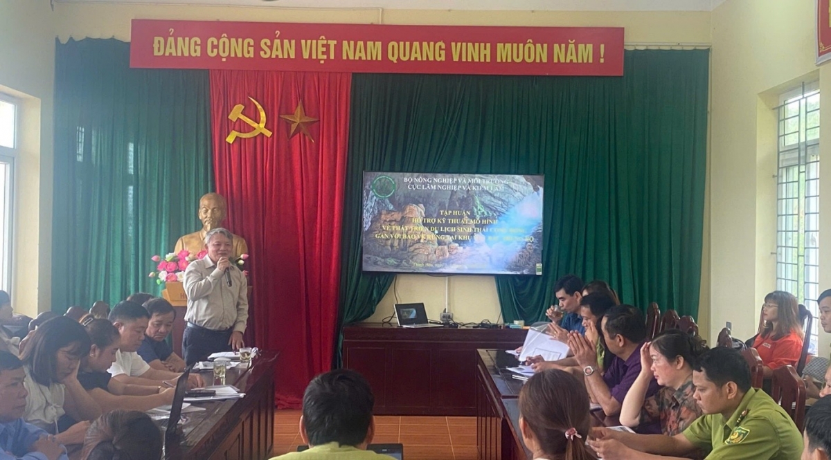 Tập huấn hỗ trợ kỹ thuật Mô hình Phát triển du lịch sinh thái cộng đồng gắn với bảo vệ rừng tại Khu Bảo tồn thiên nhiên Pù Luông Tập huấn hỗ trợ kỹ thuật Mô hình Phát triển du lịch sinh thái cộng đồng gắn với bảo vệ rừng tại Khu Bảo tồn thiên nhiên Pù Luông