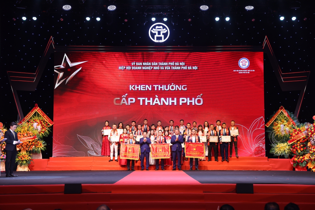 Lễ tôn vinh doanh nhân, doanh nghiệp Thăng Long 2025