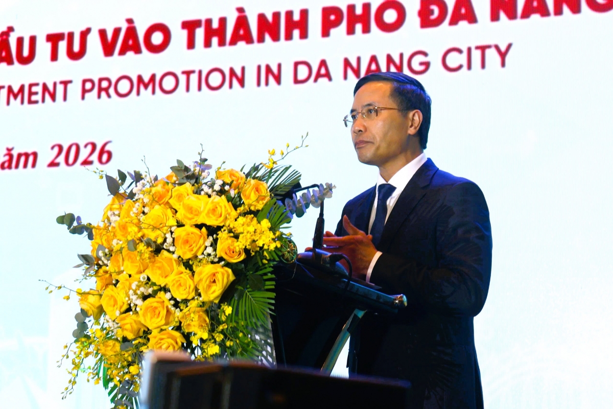  Chủ tịch UBND TP Đà Nắng Phạm Đức Ấn khẳng định, với không gian phát triển của TP Đà Nẵng mới sau hợp nhất được rộng mở, đòi hỏi cần phải mở rộng mạnh mẽ hơn nữa cơ chế đặc thù, tăng cường phân cấp, phân quyền và trao quyền tự chủ cao hơn cho thành phố