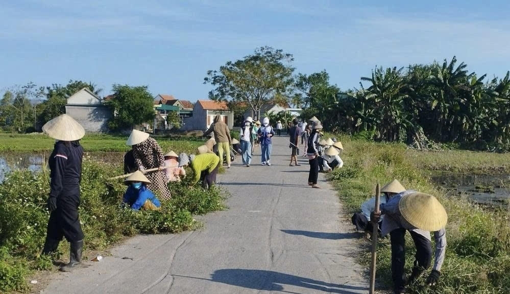 Các đợt ra quân “Bảo vệ môi trường sáng - xanh - sạch - đẹp” ở Nghệ An được tổ chức thường xuyên vào ngày thứ 7 hoặc Chủ nhật hàng tuần