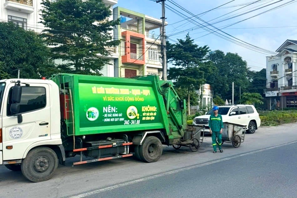 đa dạng hóa hình thức tuyên truyền nhằm nâng cao nhận thức của cộng đồng về phân loại chất thải rắn sinh hoạt tại nguồn, xây dựng các chuyên mục, chuyên đề về vệ sinh môi trường đa dạng hóa hình thức tuyên truyền nhằm nâng cao nhận thức của cộng đồng về phân loại chất thải rắn sinh hoạt tại nguồn, xây dựng các chuyên mục, chuyên đề về vệ sinh môi trường