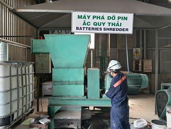 Máy phá dỡ pin ắc quy thải