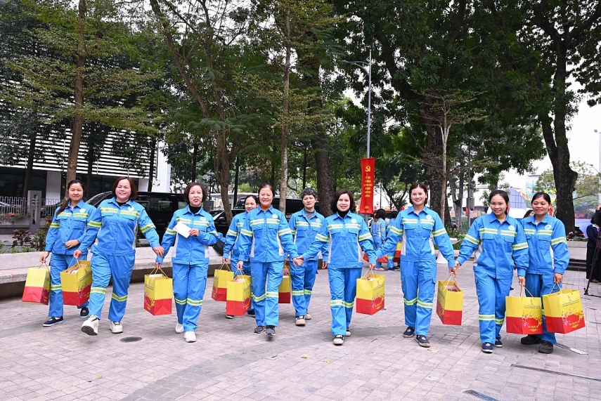 Nhận được sự quan tâm của các cấp Lãnh đạo Nhà nước là niềm động lực to lớn đối với người lao động của URENCO Nhận được sự quan tâm của các cấp Lãnh đạo Nhà nước là niềm động lực to lớn đối với người lao động của URENCO