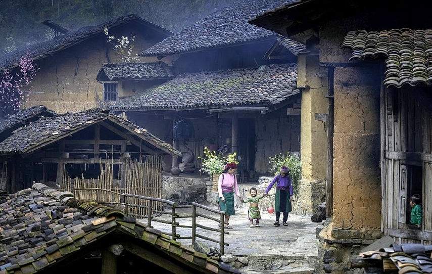 Mùa Xuân trên con đường Hạnh phúc Mùa Xuân trên con đường Hạnh phúc