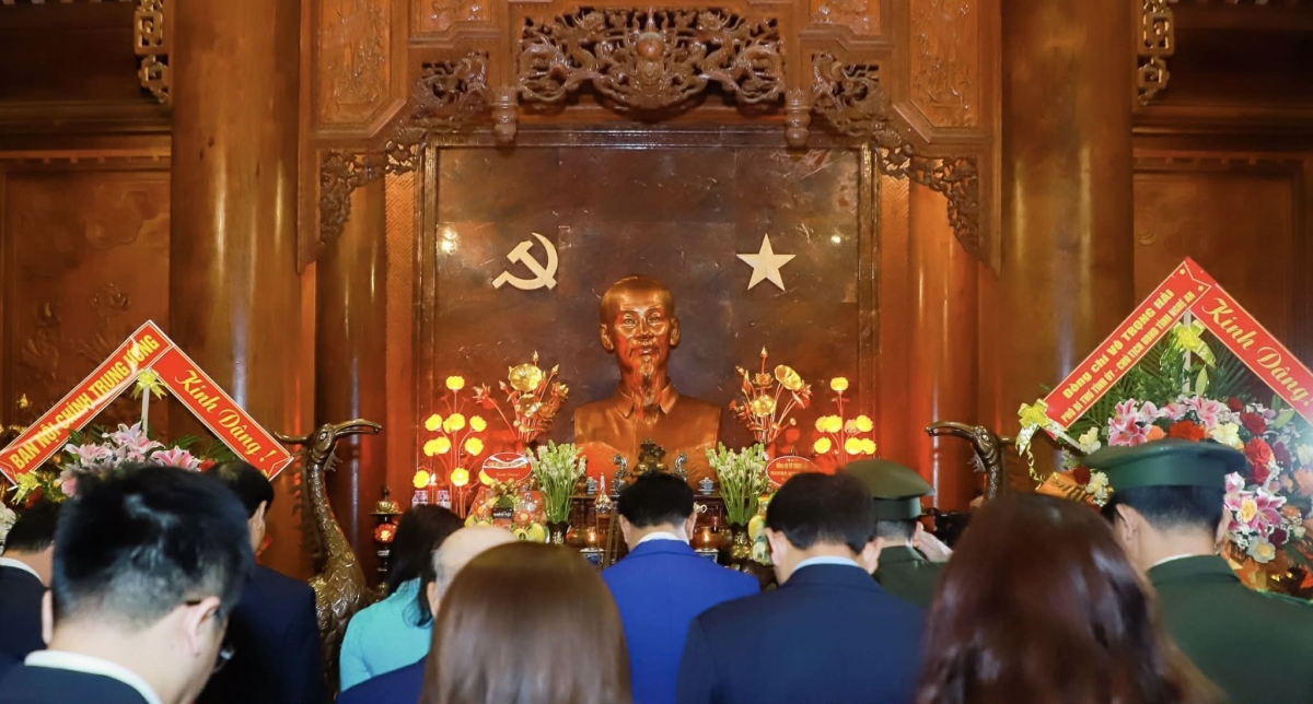 2,6 triệu cử tri Nghệ An rộn ràng tham gia ngày hội bầu cử của đất nước 2,6 triệu cử tri Nghệ An rộn ràng tham gia ngày hội bầu cử của đất nước