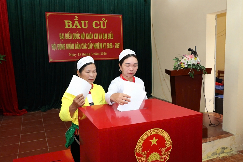 Cử tri Ninh Bình náo nức đi bầu cử Cử tri Ninh Bình náo nức đi bầu cử