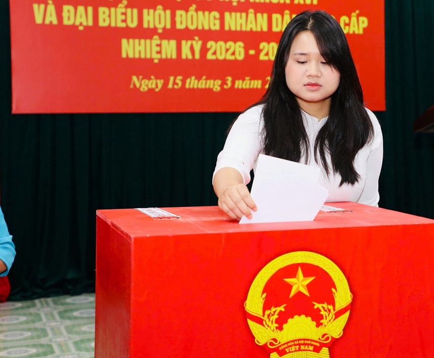 Cử tri Ninh Bình náo nức đi bầu cử Cử tri Ninh Bình náo nức đi bầu cử