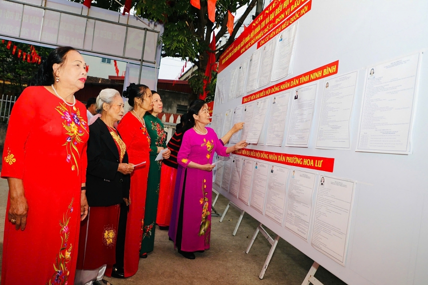 Cử tri Ninh Bình náo nức đi bầu cử Cử tri Ninh Bình náo nức đi bầu cử
