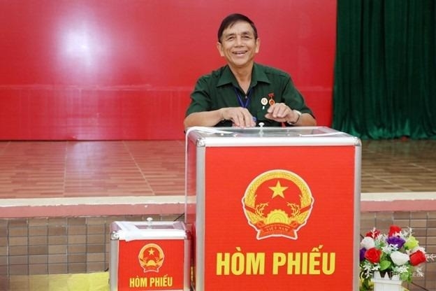 Lãnh đạo tỉnh Đồng Nai dự khai mạc bầu cử tại các địa phương