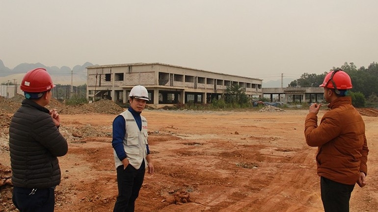 Nhà máy đốt rác thải sinh hoạt phát điện ở phường Bỉm Sơn, tỉnh Thanh Hóa dự kiến hoàn thành, đi vào hoạt động tháng 12/2026.