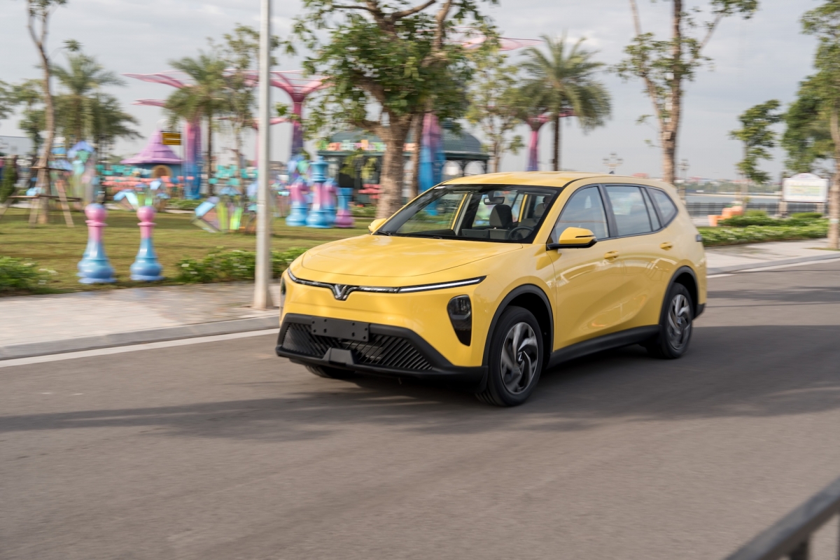 VinFast ghi nhận doanh thu tăng trưởng mạnh và bàn giao xe điện kỷ lục VinFast ghi nhận doanh thu tăng trưởng mạnh và bàn giao xe điện kỷ lục