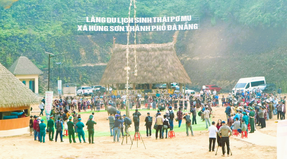 Lễ hội Khai năm tạ ơn rừng tại xã Hùng Sơn – một hoạt động văn hóa truyền thống mang đậm bản sắc địa phương, mở ra hướng phát triển du lịch sinh thái gắn với bảo vệ môi trường và rừng di sản