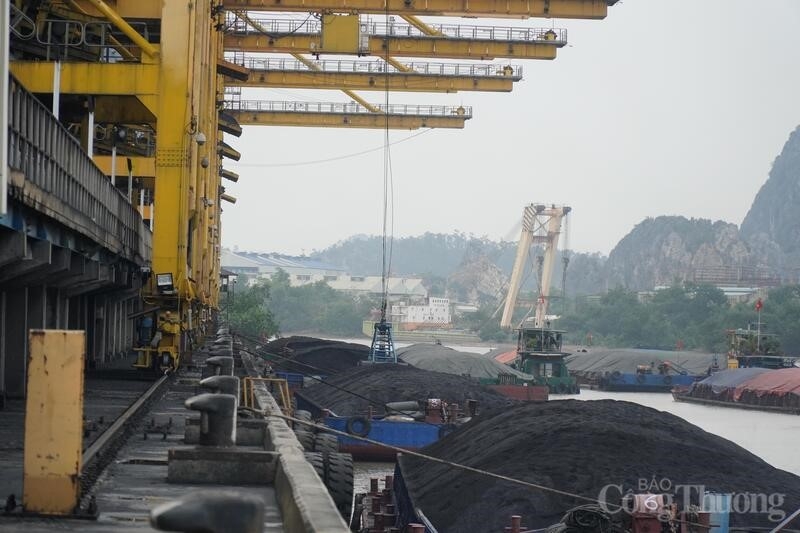 Công tác chuẩn bị nhiên liệu đảm bảo sản xuất an toàn, liên tục. Ảnh: Báo Công Thương