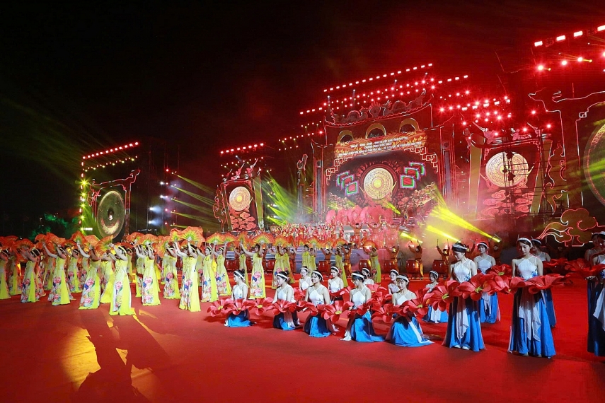 Khai mạc Lễ hội Đền Hùng 2026 với chủ đề “Linh thiêng nguồn cội - Đất Tổ Hùng Vương”