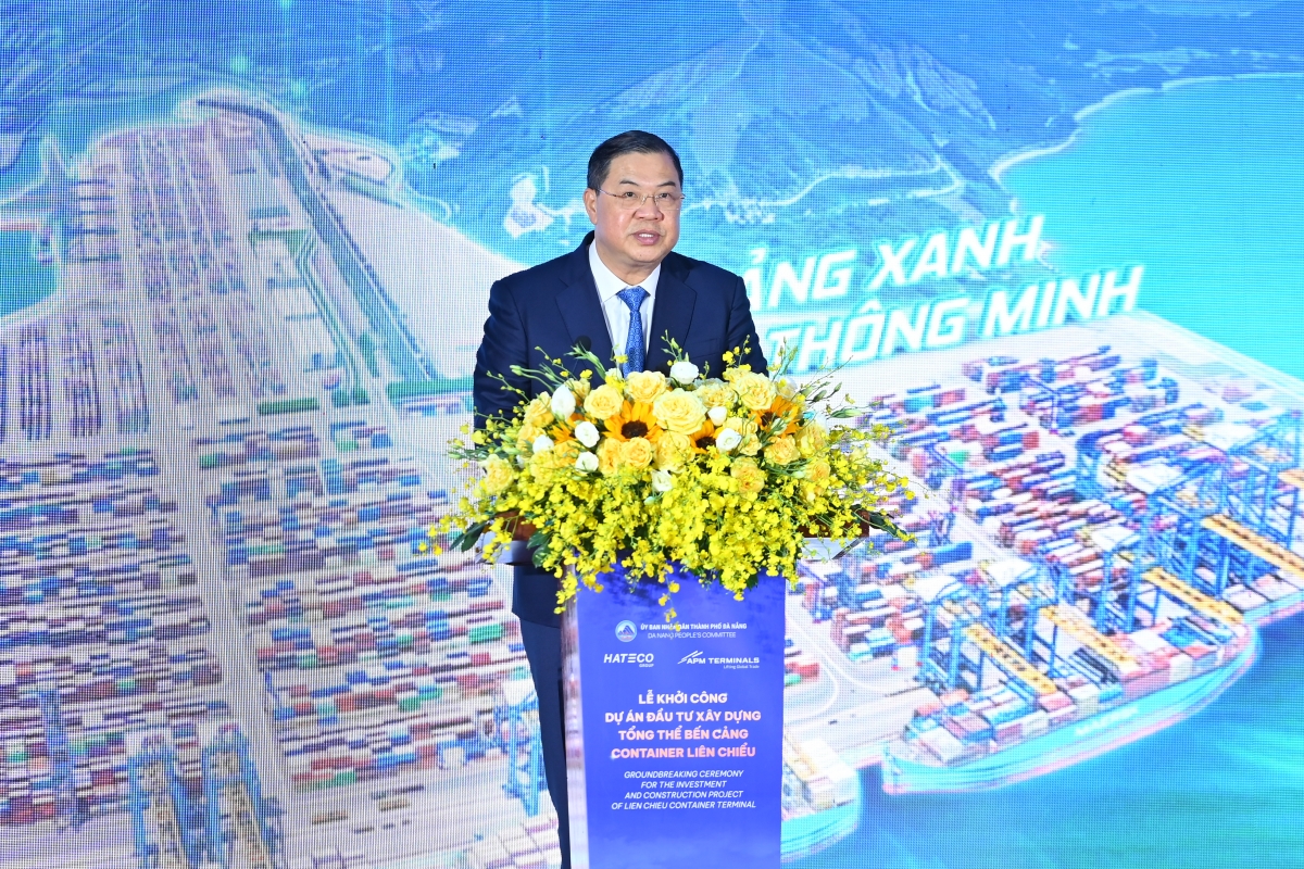 Phó Thủ tướng Thường trực Chính phủ Phạm Gia Túc phát biểu tại buổi lễ.