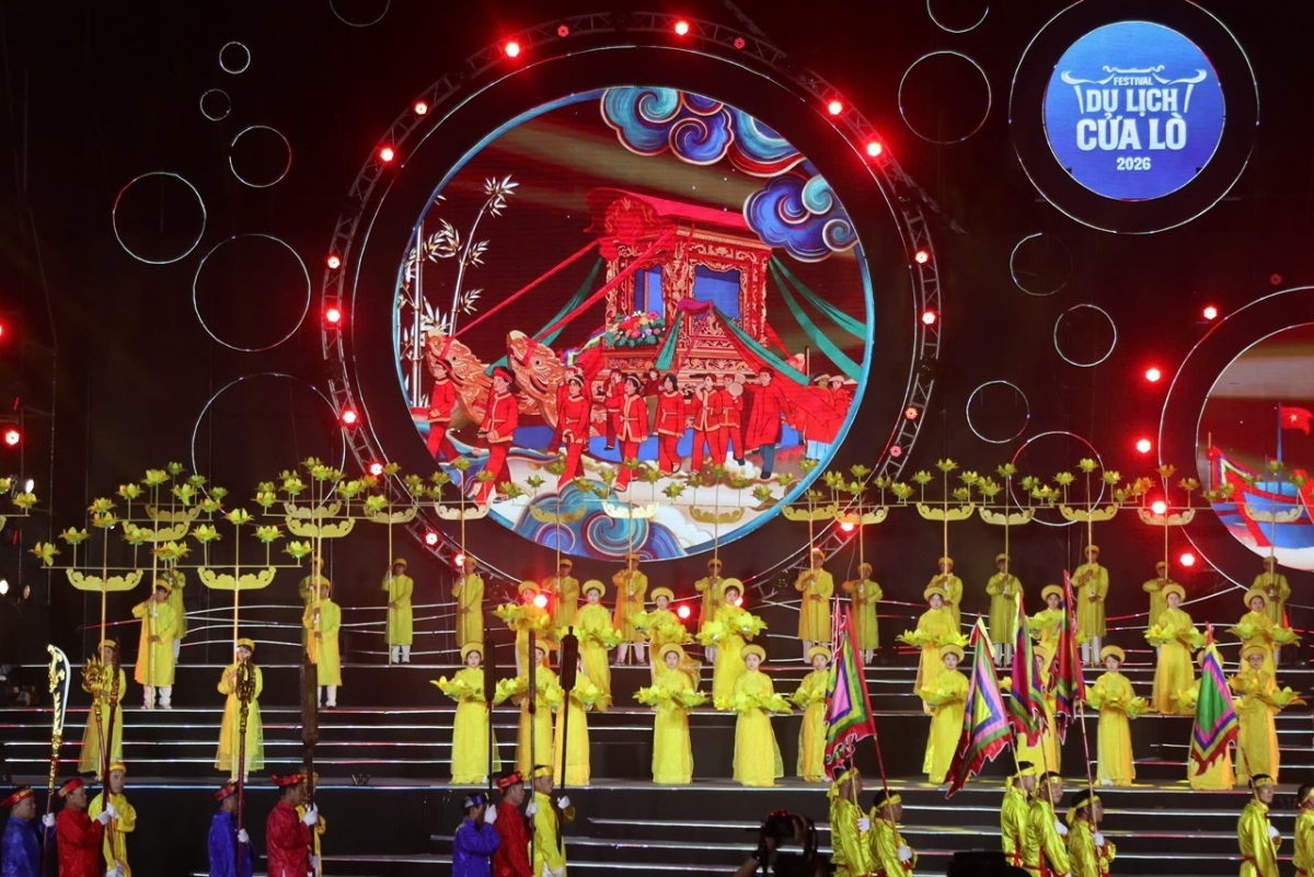 Nghệ An tưng bừng khai mạc Festival Du lịch Cửa Lò