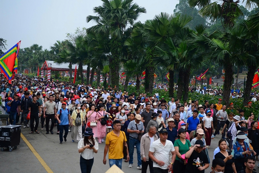 Tổng Bí thư, Chủ tịch nước Tô Lâm dâng hương tưởng niệm các Vua Hùng