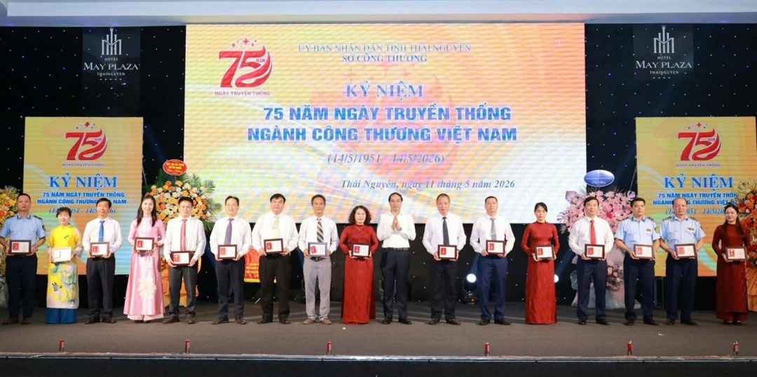 Thái Nguyên kỷ niệm 75 năm Ngành Công Thương: Khẳng định sứ mệnh lịch sử dẫn dắt nền kinh tế Thái Nguyên kỷ niệm 75 năm Ngành Công Thương: Khẳng định sứ mệnh lịch sử dẫn dắt nền kinh tế
