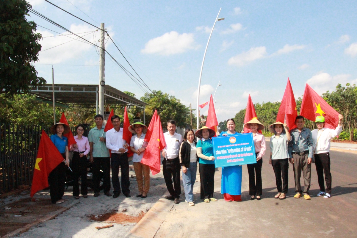 Xây dựng nông thôn mới gắn với bảo vệ môi trường bền vững Xây dựng nông thôn mới gắn với bảo vệ môi trường bền vững