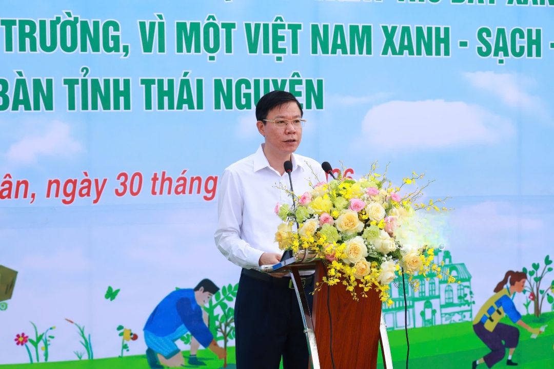Thái Nguyên đồng loạt ra quân phát động xây dựng đô thị văn minh, xã nông thôn mới xanh - sạch - đẹp gắn với “Ngày thứ Bảy xanh” năm 2026