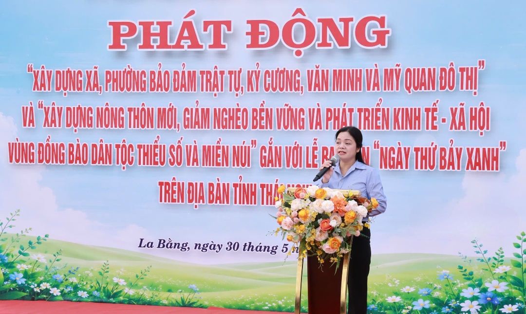 Thái Nguyên đồng loạt ra quân phát động xây dựng đô thị văn minh, xã nông thôn mới xanh - sạch - đẹp gắn với “Ngày thứ Bảy xanh” năm 2026