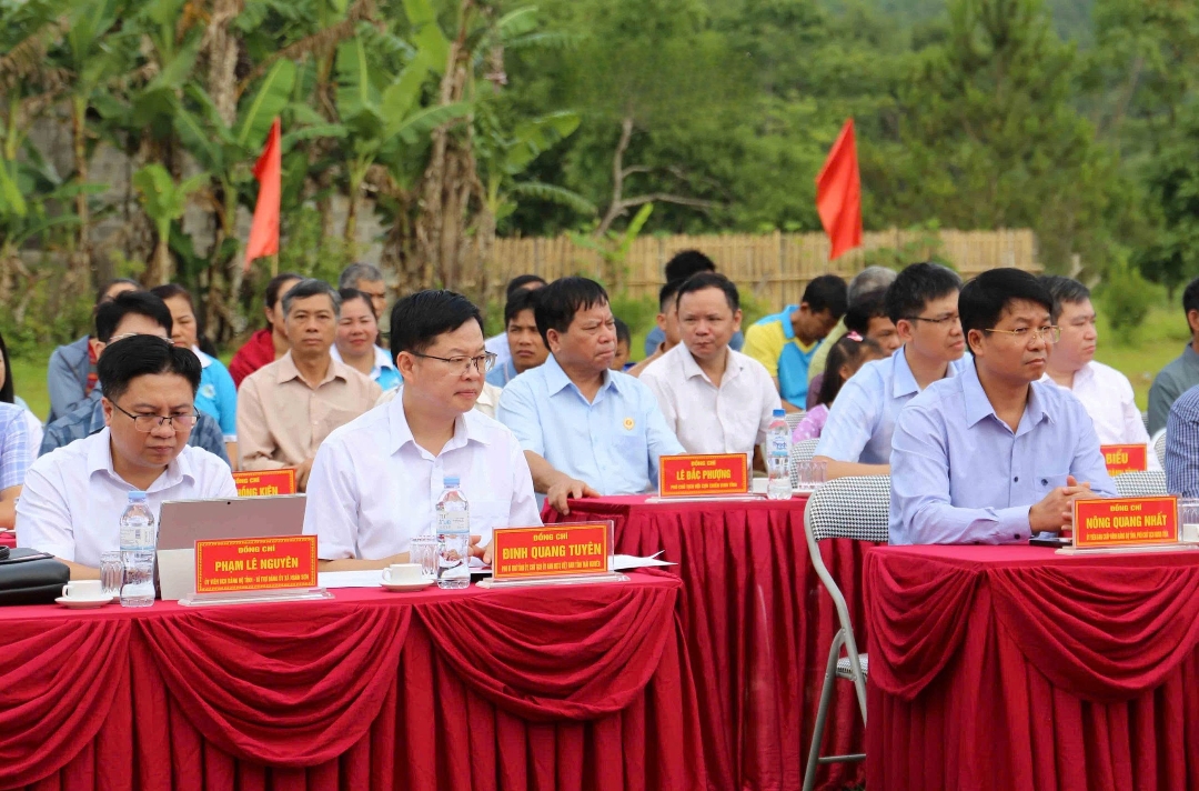 Thái Nguyên đồng loạt ra quân phát động xây dựng đô thị văn minh, xã nông thôn mới xanh - sạch - đẹp gắn với “Ngày thứ Bảy xanh” năm 2026