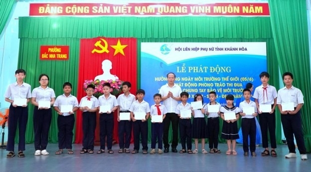 Khánh Hòa: Phát động phong trào “Toàn dân chung tay bảo vệ môi trường, vì một Việt Nam xanh - sạch - đẹp” năm 2026 Khánh Hòa: Phát động phong trào “Toàn dân chung tay bảo vệ môi trường, vì một Việt Nam xanh - sạch - đẹp” năm 2026