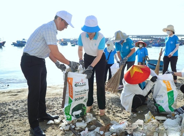 Khánh Hòa: Phát động phong trào “Toàn dân chung tay bảo vệ môi trường, vì một Việt Nam xanh - sạch - đẹp” năm 2026 Khánh Hòa: Phát động phong trào “Toàn dân chung tay bảo vệ môi trường, vì một Việt Nam xanh - sạch - đẹp” năm 2026