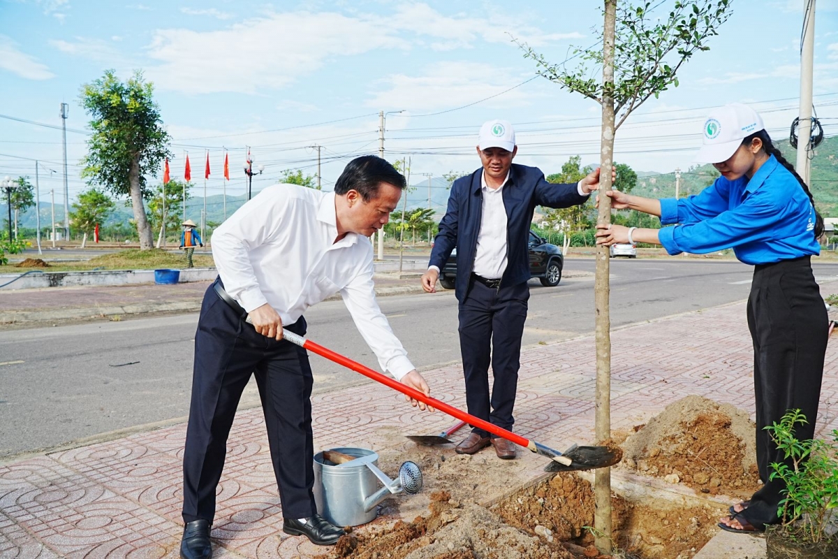 Đề Gi (Gia Lai): phát động phong trào hưởng ứng Ngày Môi trường thế giới 2026 và chung tay hành động vì khí hậu Đề Gi (Gia Lai): phát động phong trào hưởng ứng Ngày Môi trường thế giới 2026 và chung tay hành động vì khí hậu