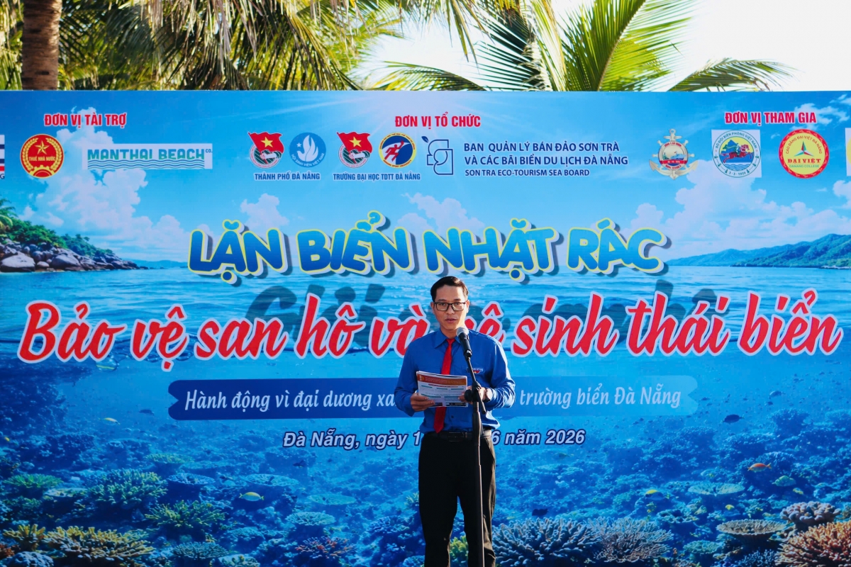 Ông Bùi Đăng Toản- Bí Thư Đoàn trường Đại Học Thể dục Thể Thao Đà Nẵng Ông Bùi Đăng Toản- Bí Thư Đoàn trường Đại Học Thể dục Thể Thao Đà Nẵng