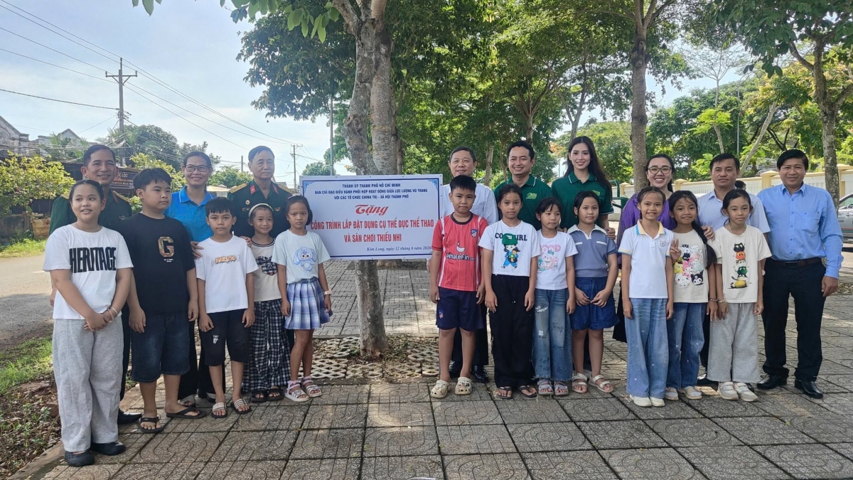 Nghĩa tình Thành phố mang tên Bác