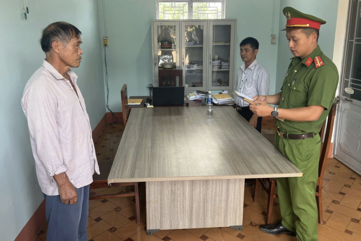 Gia Lai: Xả hơn 240 tấn chất thải chưa xử lý ra môi trường, chủ trại heo bị khởi tố