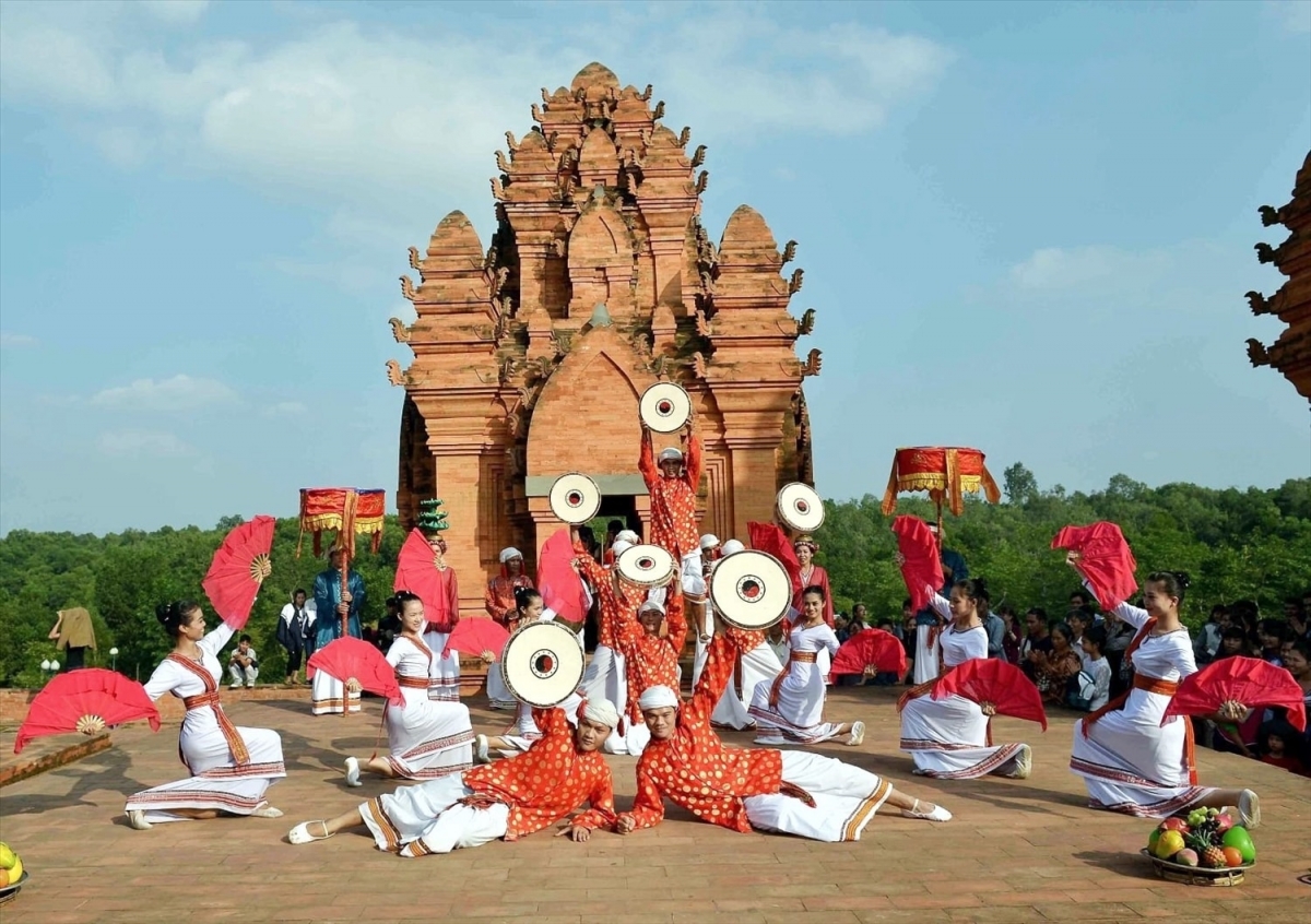 Sắc màu văn hóa Chăm trong kỷ nguyên mới