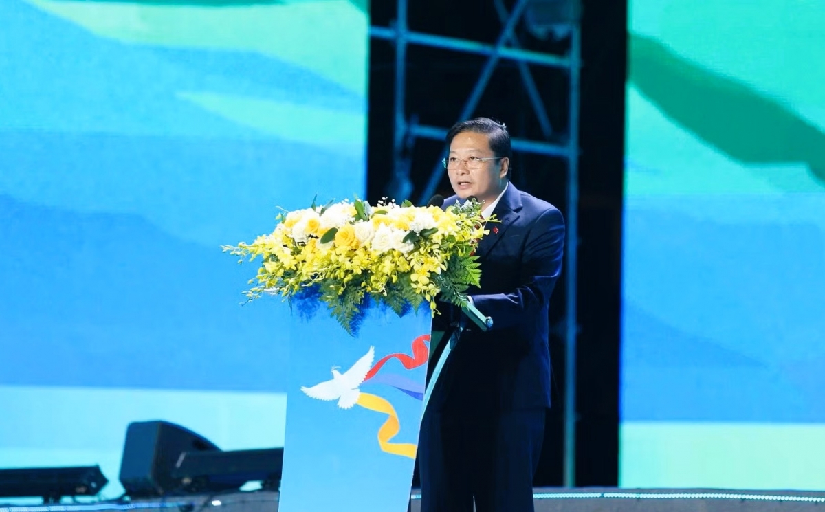 “Chính hòa bình đang tạo nên bản sắc mới cho mảnh đất này” - Chủ tịch UBND tỉnh Quảng Trị Lê Hồng Vinh khẳng định
