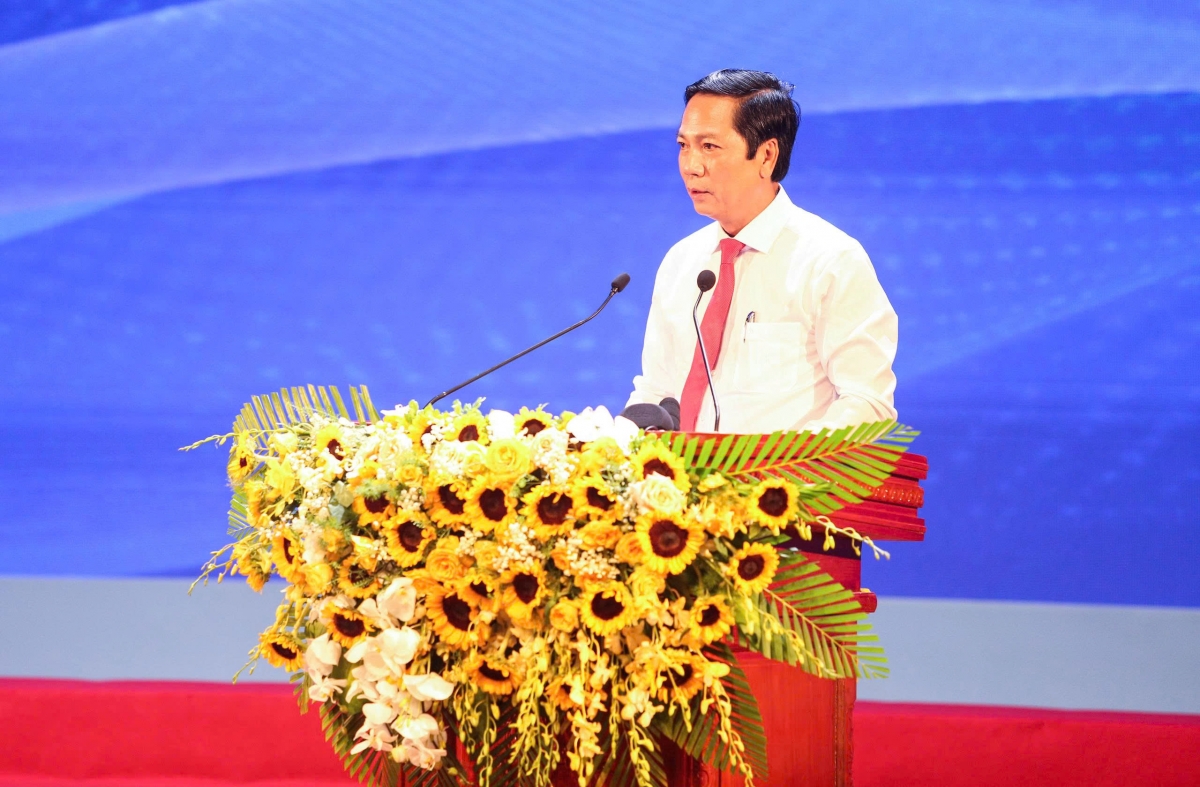 Phó Chủ tịch Thường trực UBND tỉnh Hoàng Nam phát biểu tại Hội nghị Phó Chủ tịch Thường trực UBND tỉnh Hoàng Nam phát biểu tại Hội nghị