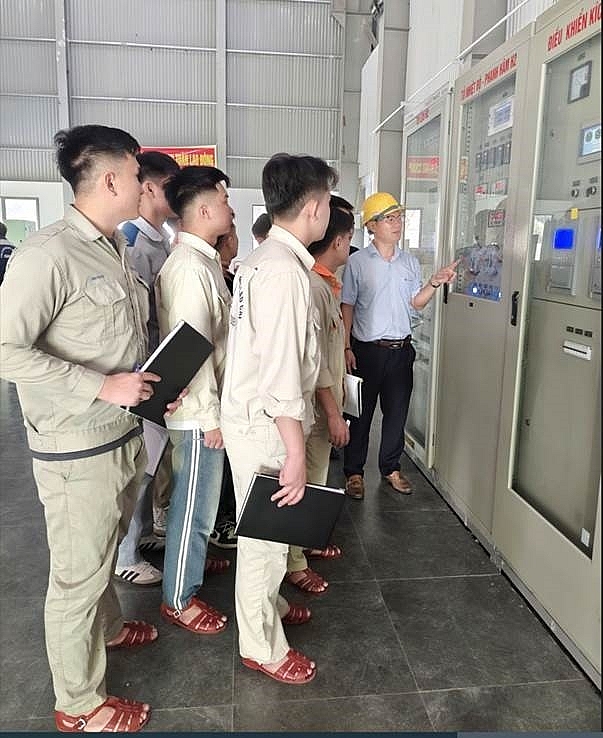 Thủy điện Thác Bà – không ngừng đào tạo nguồn nhân lực chất lượng cao cho ngành thủy điện