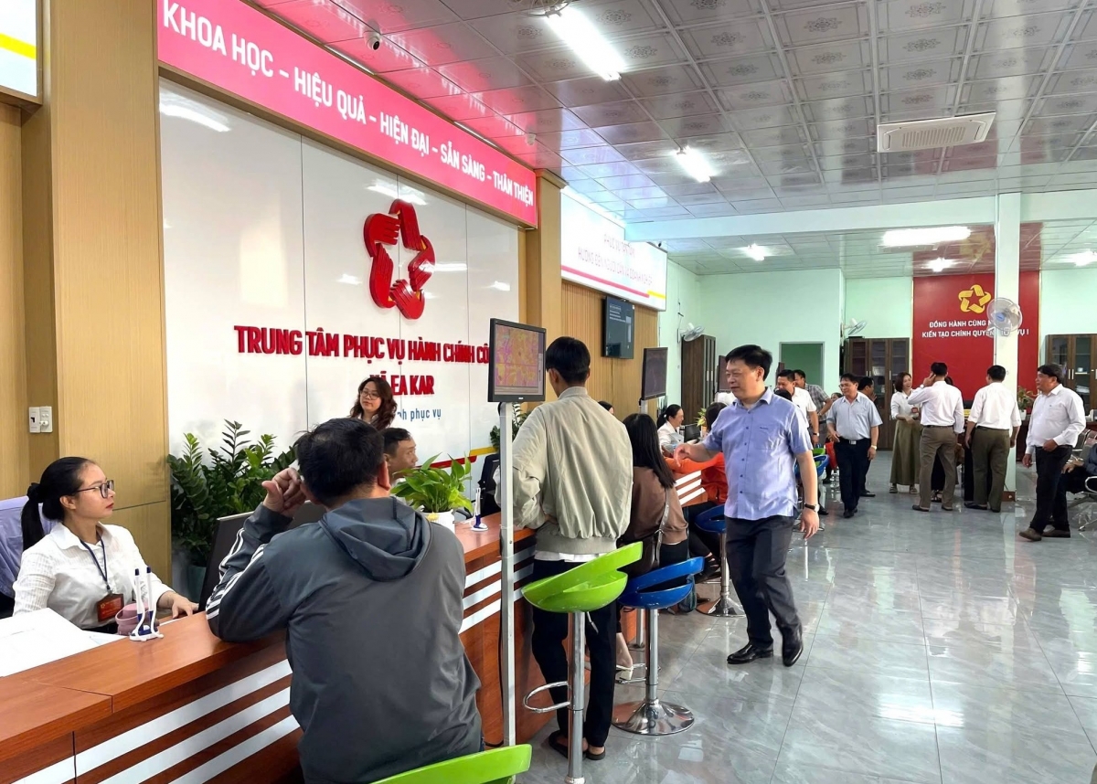 Những kết quả đạt được đang tạo nền tảng quan trọng để địa phương thúc đẩy phát triển kinh tế - xã hội, đáp ứng yêu cầu phát triển trong giai đoạn mới. Những kết quả đạt được đang tạo nền tảng quan trọng để địa phương thúc đẩy phát triển kinh tế - xã hội, đáp ứng yêu cầu phát triển trong giai đoạn mới.
