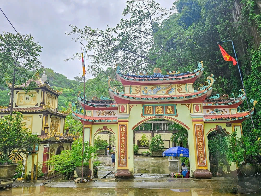 Hòn Chông – nơi giao hòa giữa di sản văn hóa và cảnh quan biển đảo