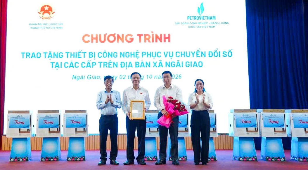 Đoàn đại biểu Quốc hội TP.HCM tiếp xúc cử tri trước Kỳ họp thứ 2, Quốc hội khóa XVI
