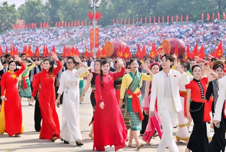 Sẵn sàng các công tác chuẩn bị để Ngày Văn hóa Việt Nam gắn với Ngày Đại đoàn kết toàn dân tộc thực sự trở thành ngày hội mang ý nghĩa nhân văn sâu sắc, là dịp để hội tụ, lan tỏa các giá trị văn hóa và tăng cường sự đoàn kết, gắn bó trong cộng đồng.