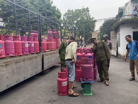 QLTT Bắc Giang: Tạm giữ số lượng lớn LPG giả nhãn hiệu