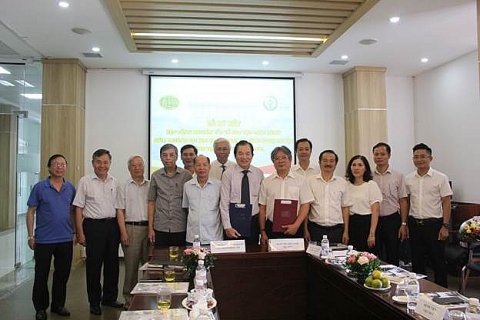 Hợp tác đào tạo giữa Trường Đại học Kinh doanh và Công nghệ Hà Nội với Bệnh viện Hữu nghị Việt Đức