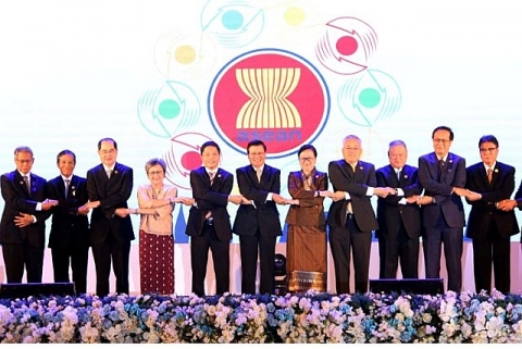 Cộng đồng ASEAN: Gắn kết để vững bước