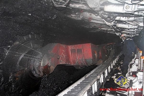TKV: Cơ giới hóa khai thác than và chống lò bằng vì neo tại các đơn vị khai thác than hầm lò