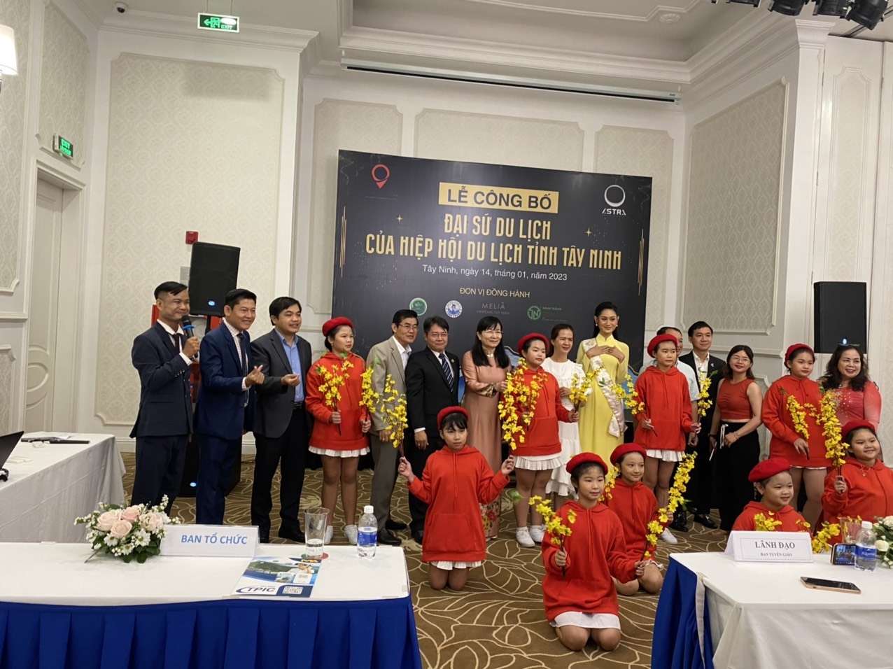 Á Hậu 1 Du Lịch Việt Nam 2022 làm Đại sứ Du lịch Tây Ninh 2023