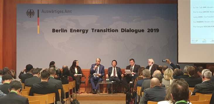 Bộ trưởng Trần Tuấn Anh tham dự Diễn đàn Đối thoại về chuyển đổi năng lượng 2019 tại Đức